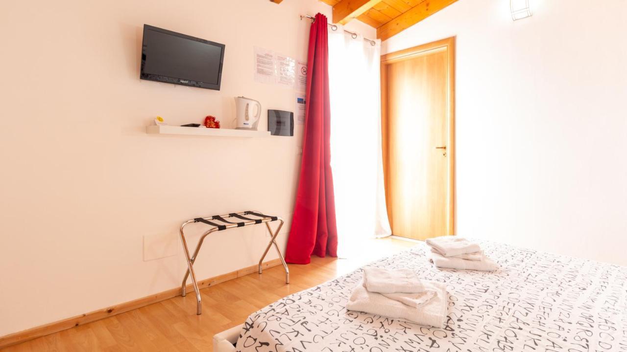 Spapparra B&B Càbras 外观 照片